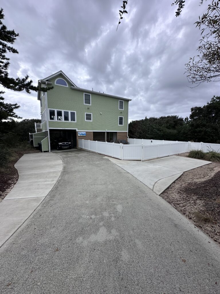 Pet Friendly Corolla NC Vacation Rental House with Pool